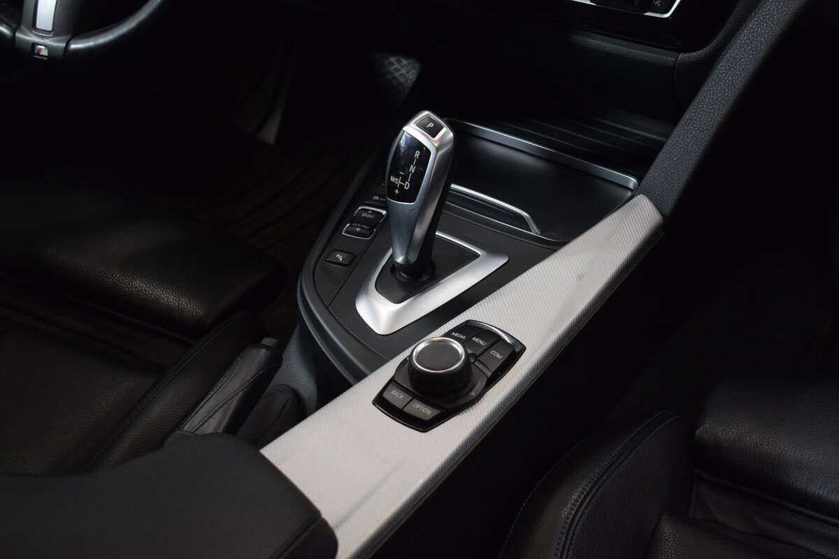 BMW 3 серии с пробегом — 2018 год. Фото: #15