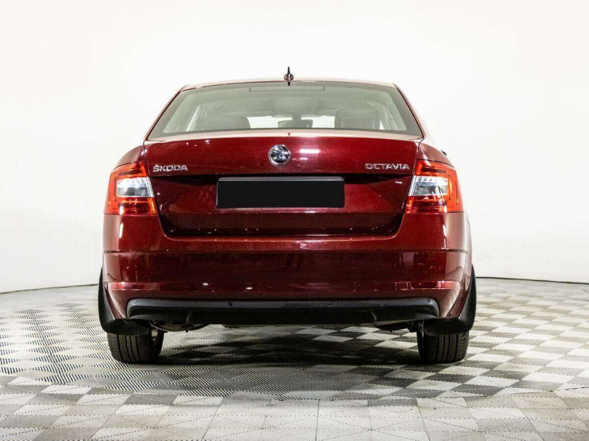 Skoda Octavia с пробегом — 2018 год. Фото: #5