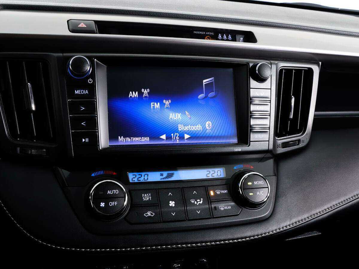 Toyota RAV4 с пробегом — 2017 год. Фото: #14