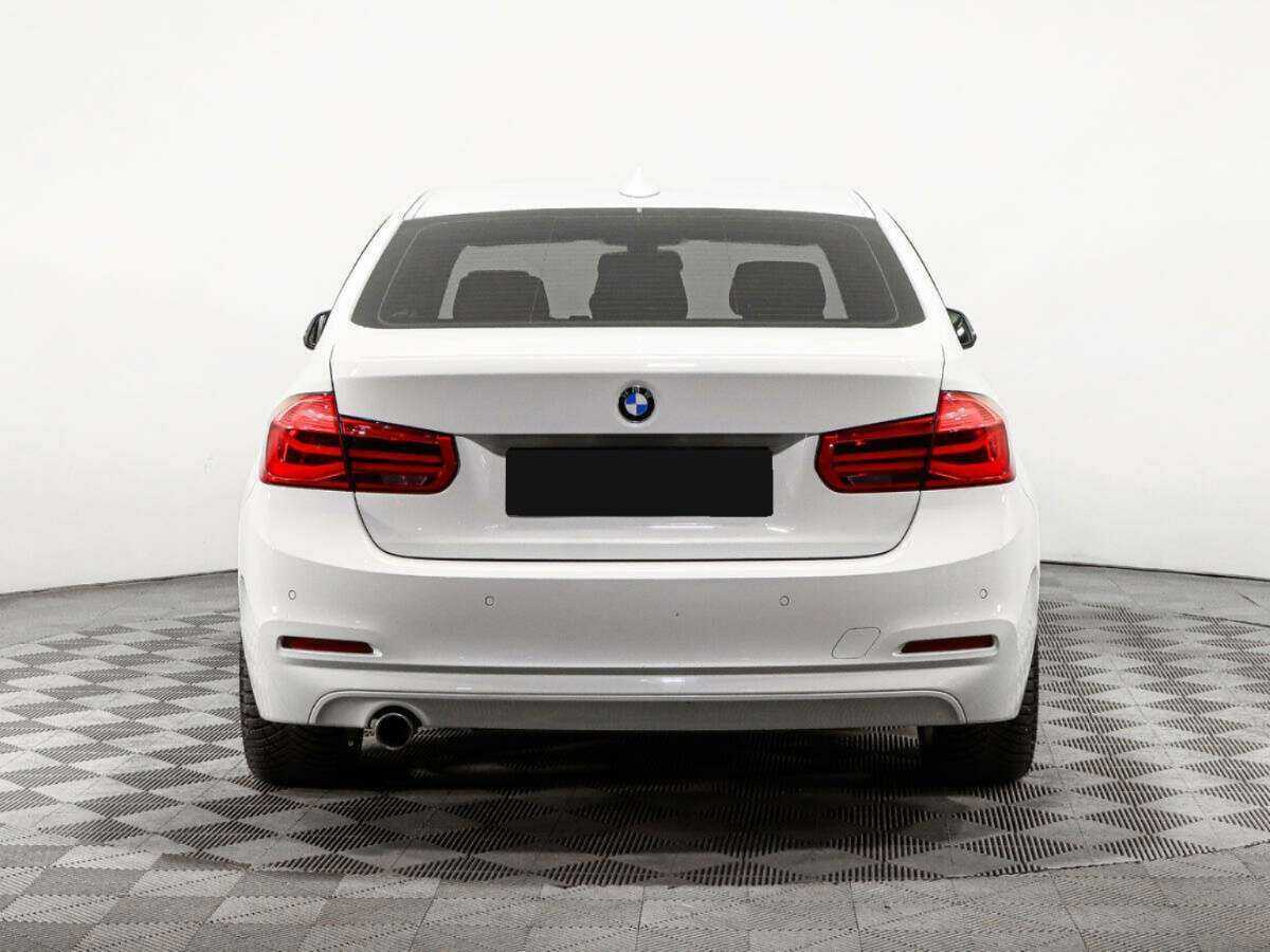 BMW 3 серии с пробегом — 2015 год. Фото: #5