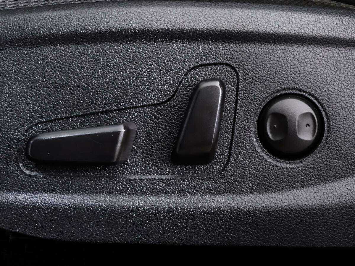 Hyundai Santa Fe с пробегом — 2018 год. Фото: #15