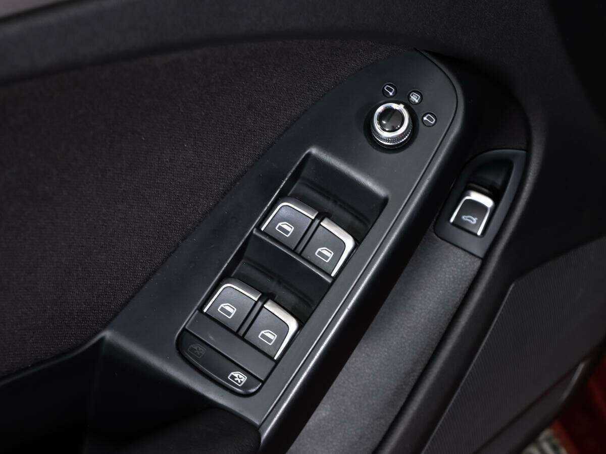 Audi A4 с пробегом — 2013 год. Фото: #17