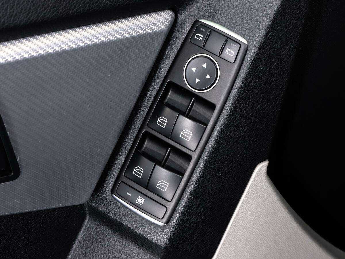 Mercedes-Benz GLK-Класс с пробегом — 2014 год. Фото: #13