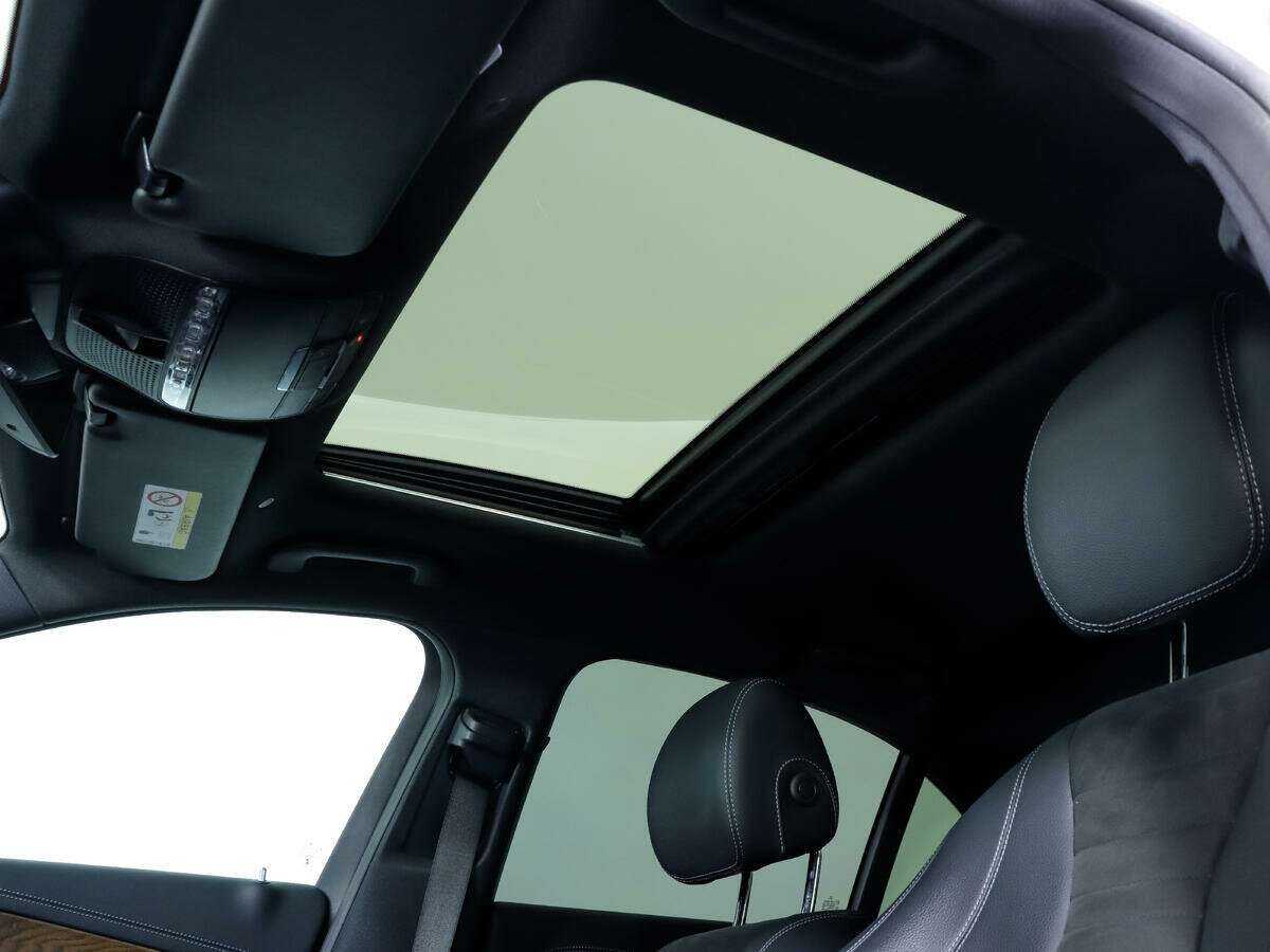 Mercedes-Benz E-Класс с пробегом — 2017 год. Фото: #12