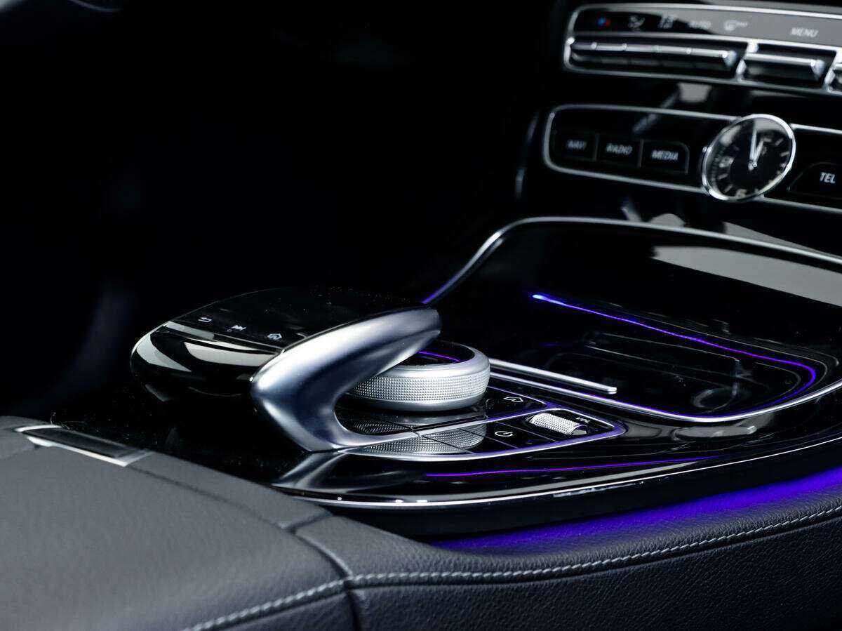 Mercedes-Benz E-Класс с пробегом — 2017 год. Фото: #18