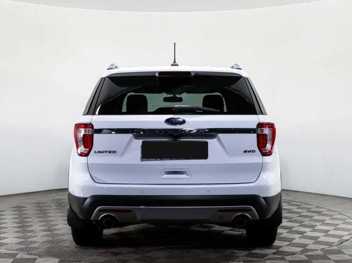 Ford Explorer с пробегом — 2017 год. Фото: #5