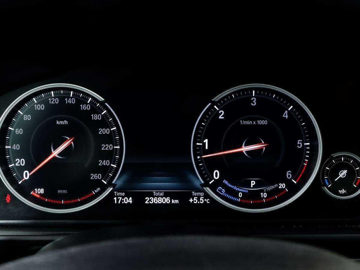 BMW 5 серии с пробегом — 2013 год. Фото: #23