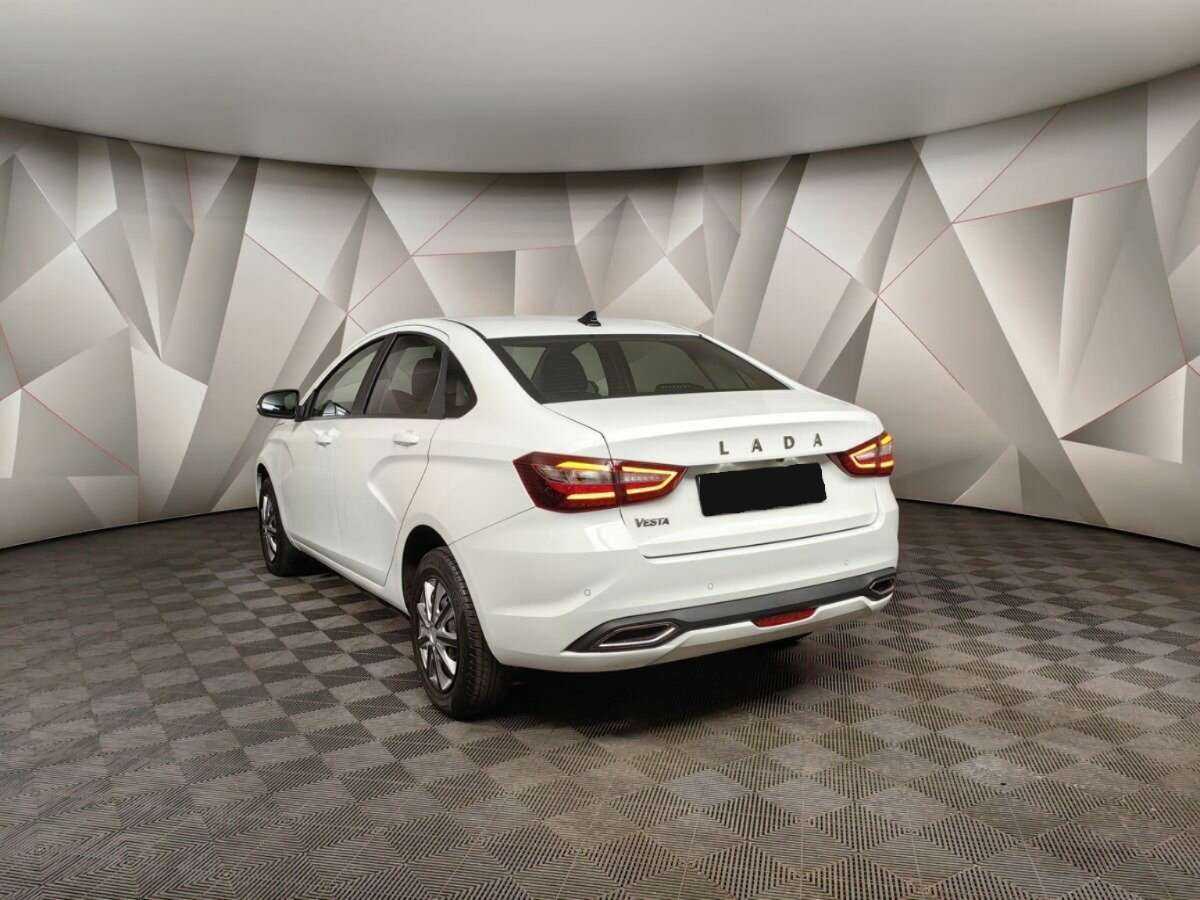 Lada (ВАЗ) Vesta с пробегом — 2023 год. Фото: #3