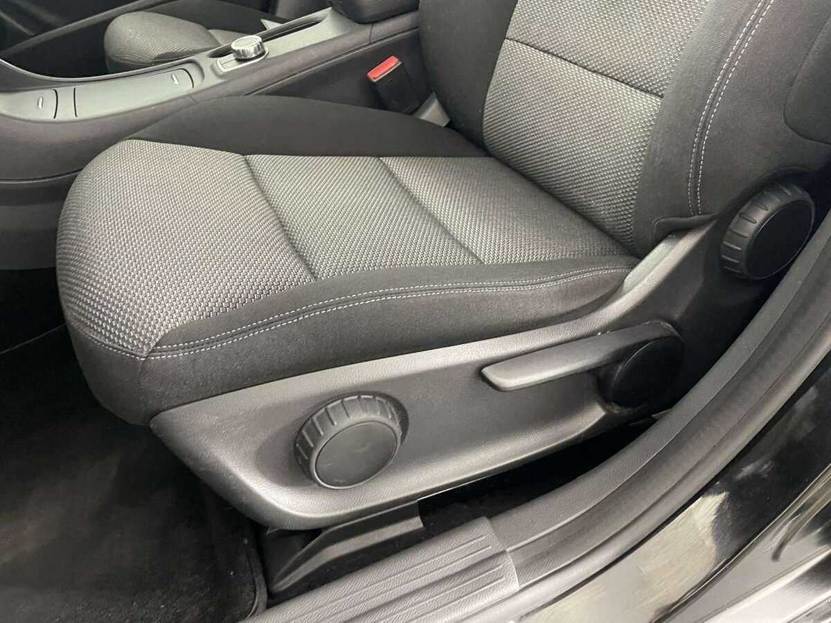 Mercedes-Benz A-Класс с пробегом — 2014 год. Фото: #9