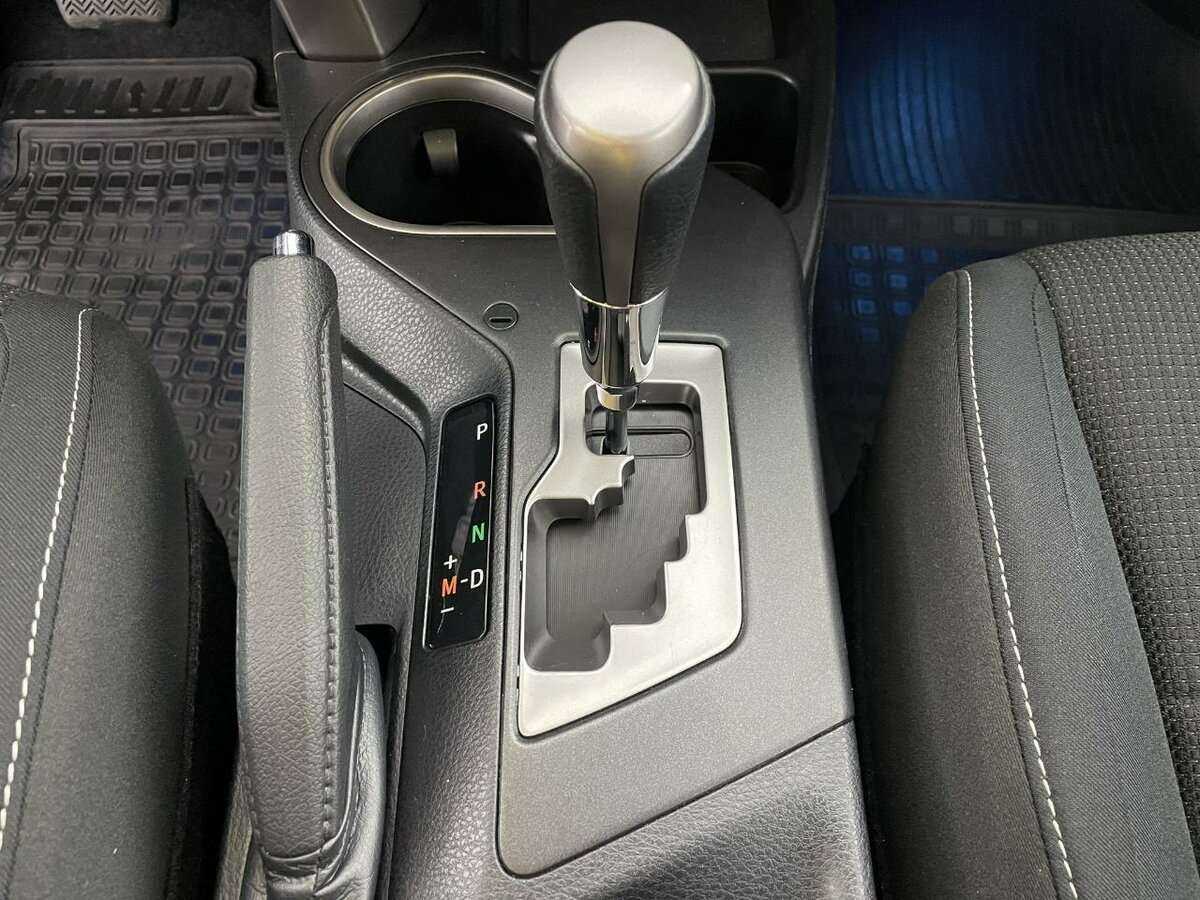 Toyota RAV4 с пробегом — 2018 год. Фото: #12