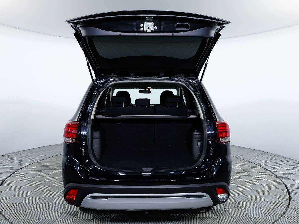 Mitsubishi Outlander с пробегом — 2021 год. Фото: #5