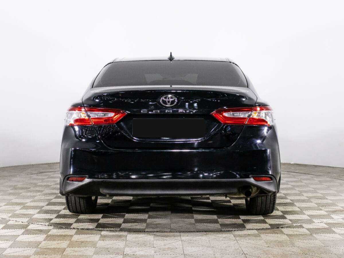 Toyota Camry с пробегом — 2021 год. Фото: #5