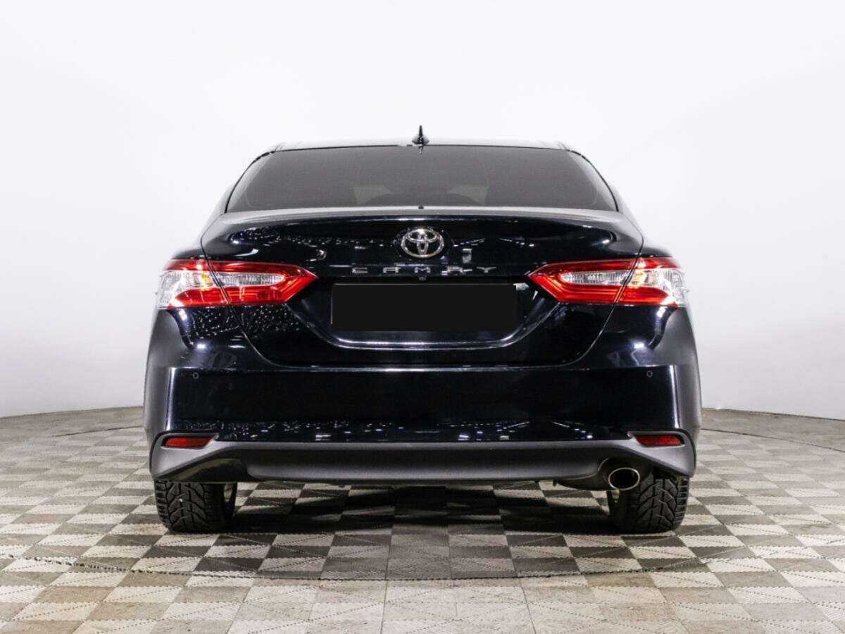 Toyota Camry с пробегом — 2018 год. Фото: #5