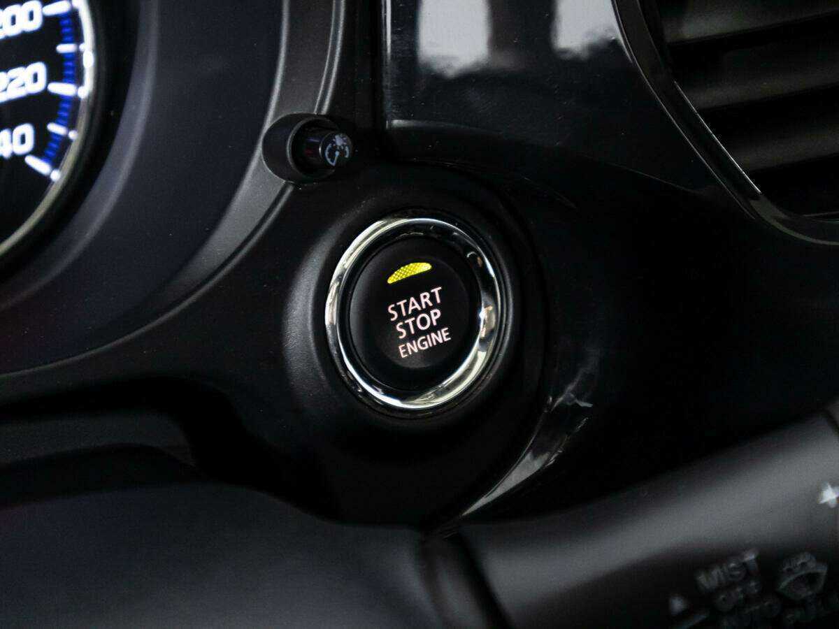 Mitsubishi Outlander с пробегом — 2022 год. Фото: #16