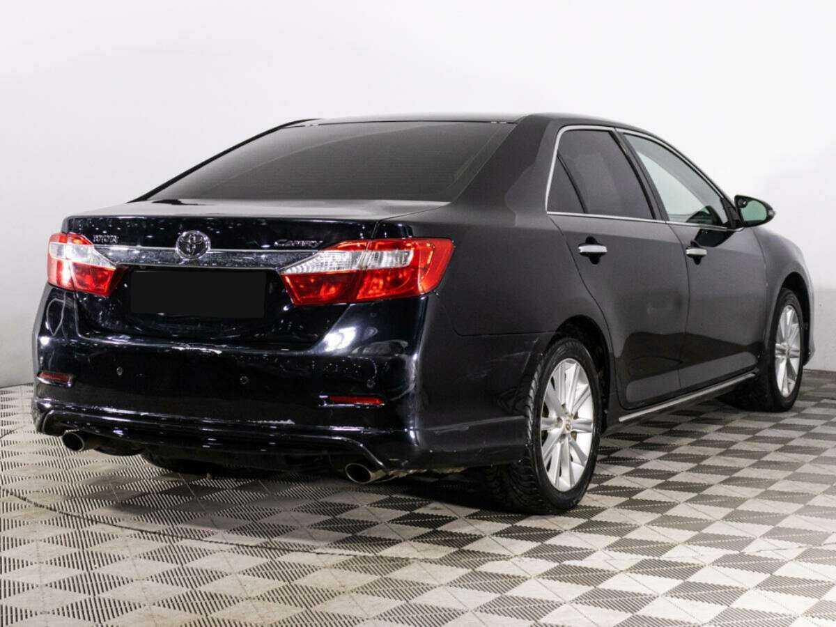 Toyota Camry с пробегом — 2012 год. Фото: #4