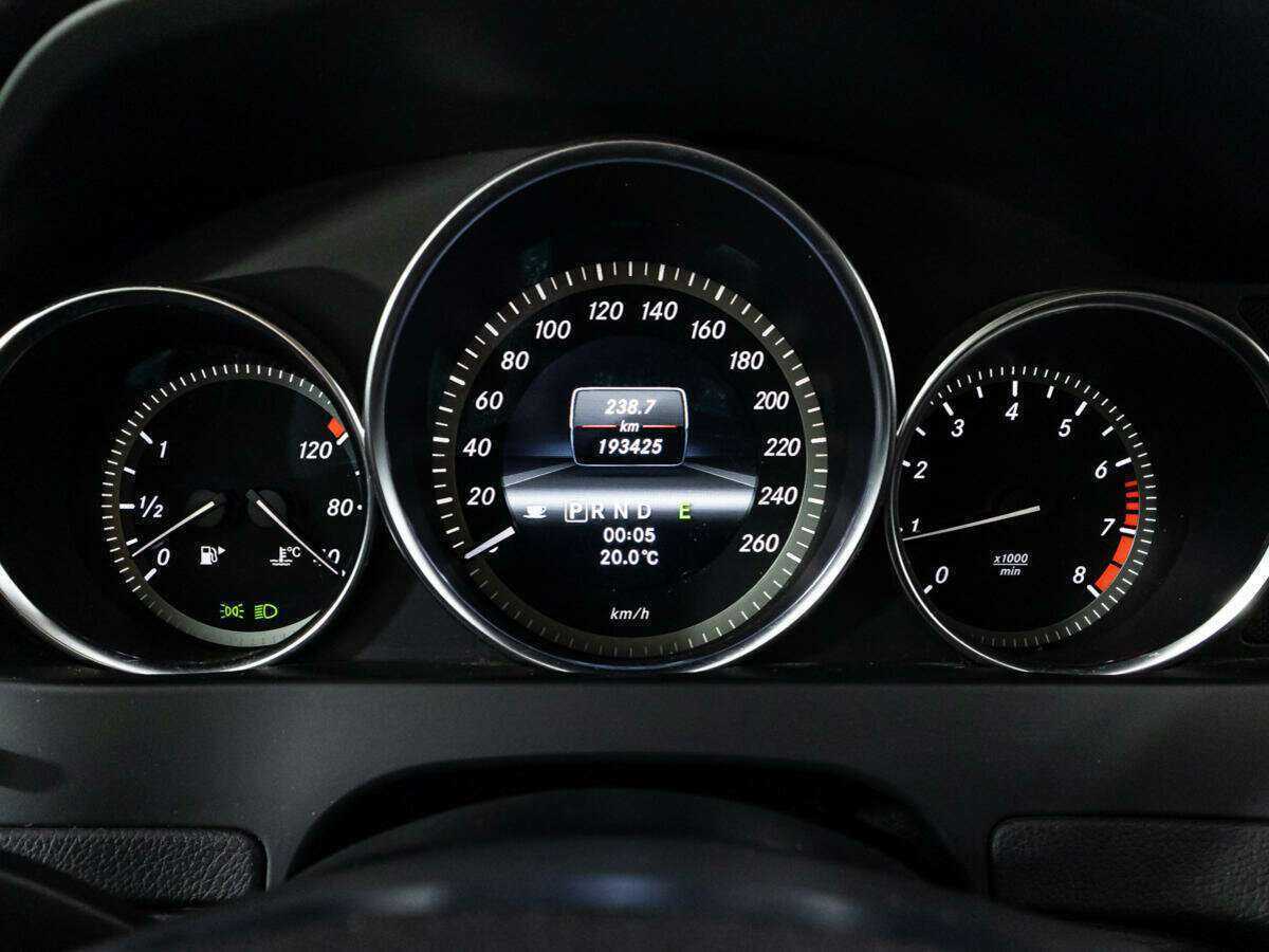 Mercedes-Benz C-Класс с пробегом — 2012 год. Фото: #11