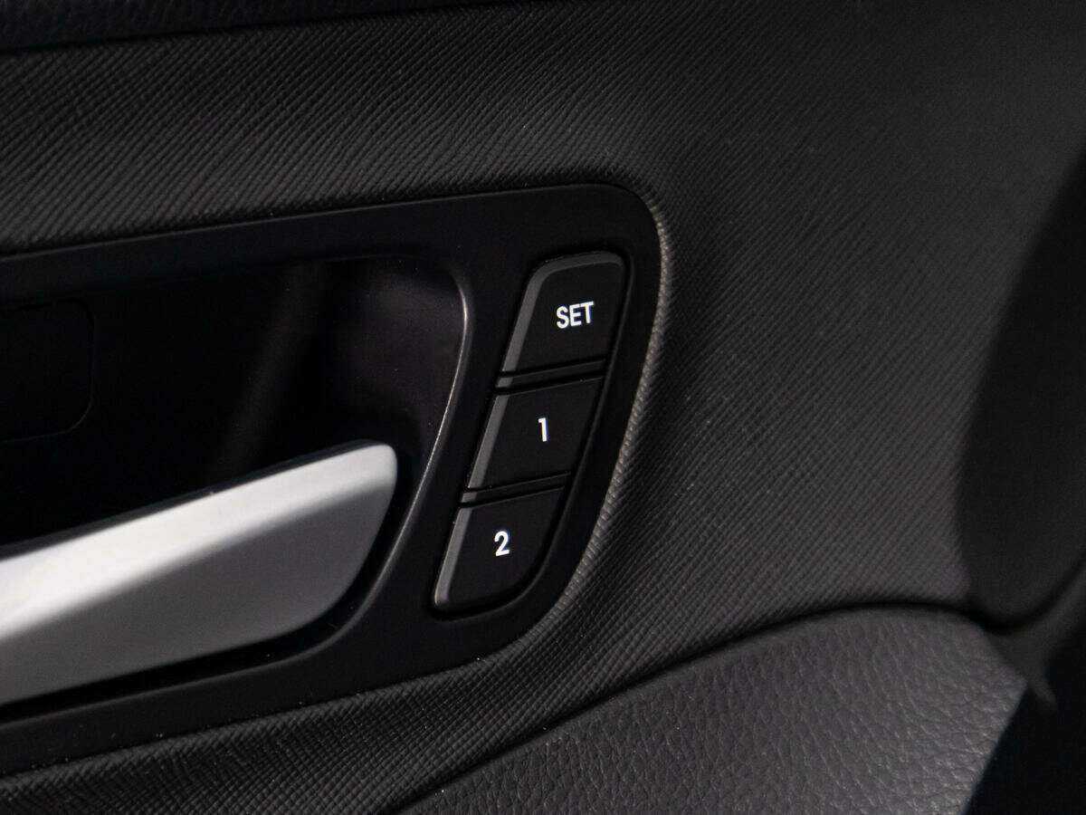 Hyundai Santa Fe с пробегом — 2016 год. Фото: #15