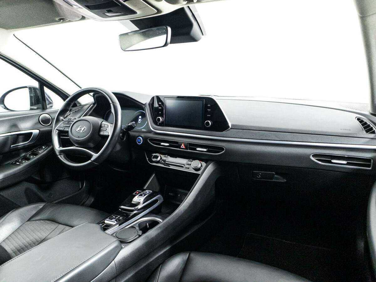Hyundai Sonata с пробегом — 2020 год. Фото: #8