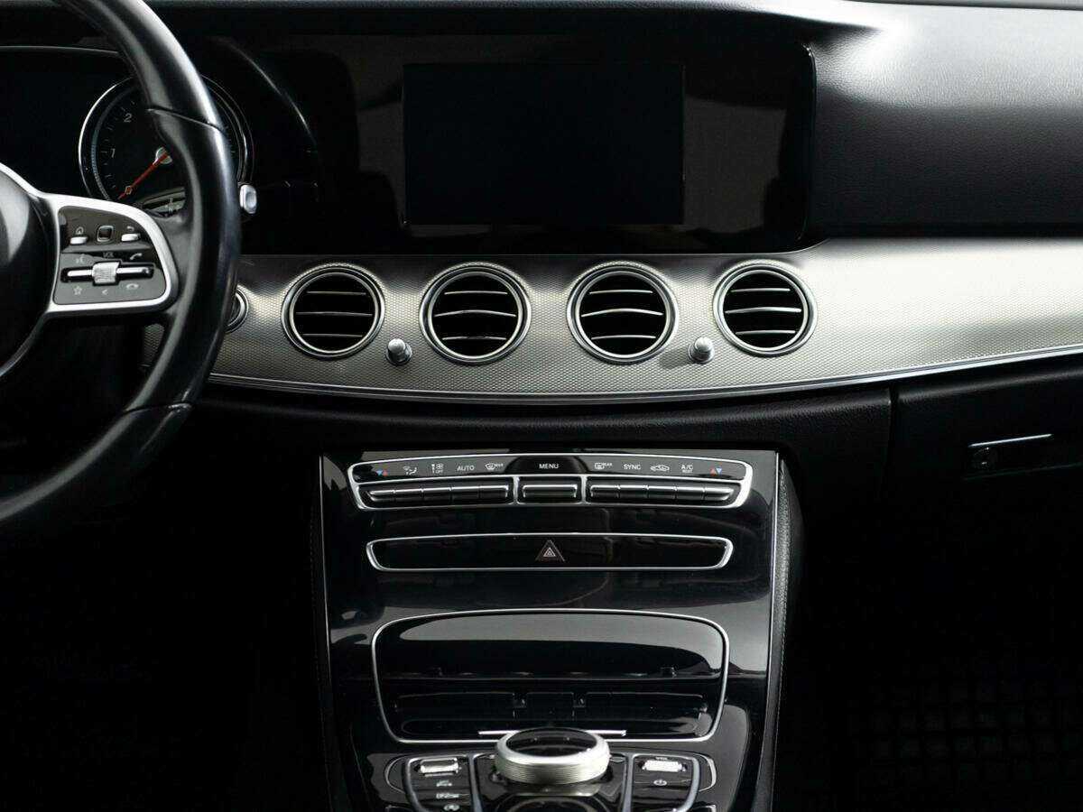 Mercedes-Benz E-Класс с пробегом — 2019 год. Фото: #13