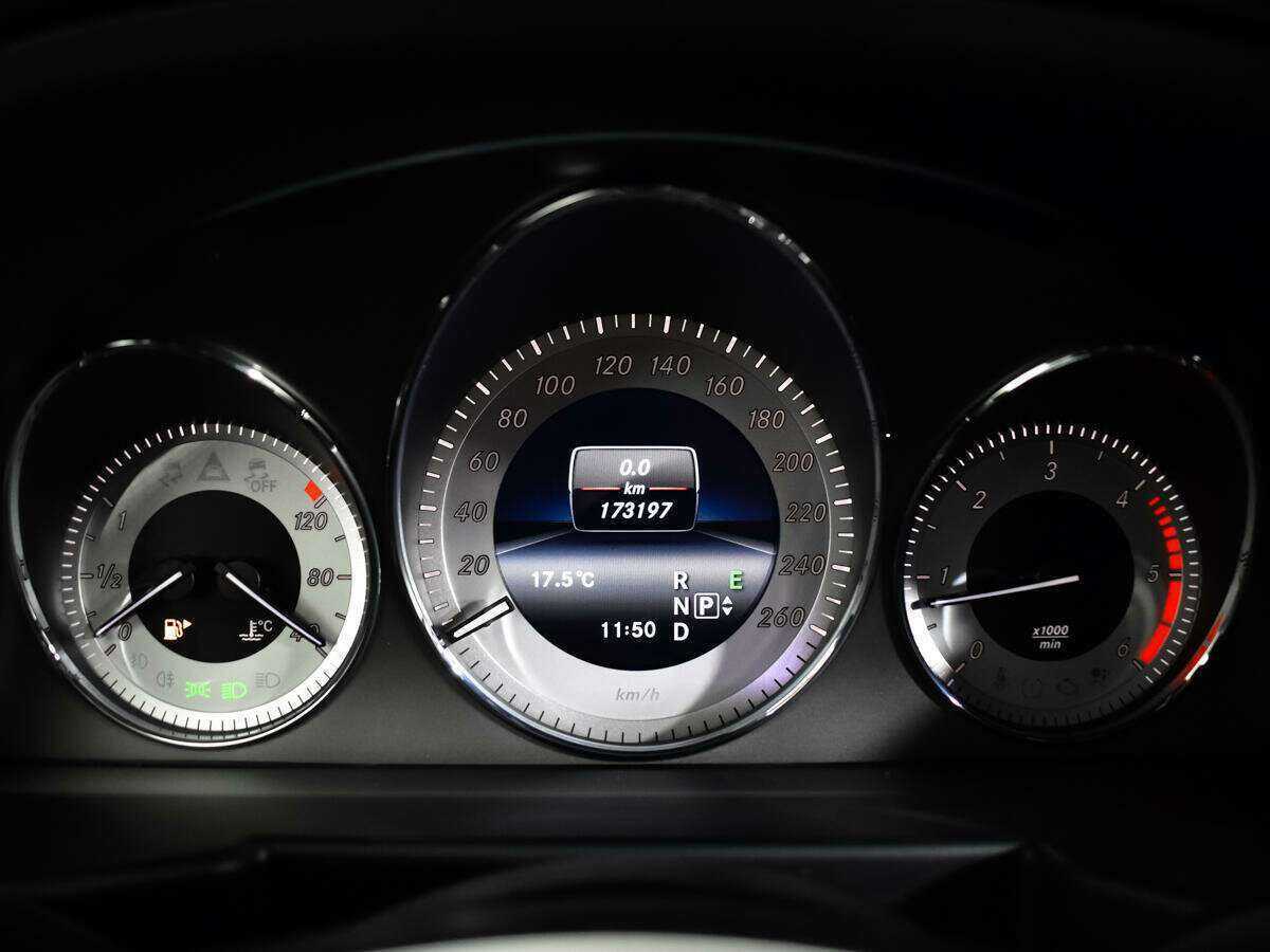 Mercedes-Benz GLK-Класс с пробегом — 2015 год. Фото: #11