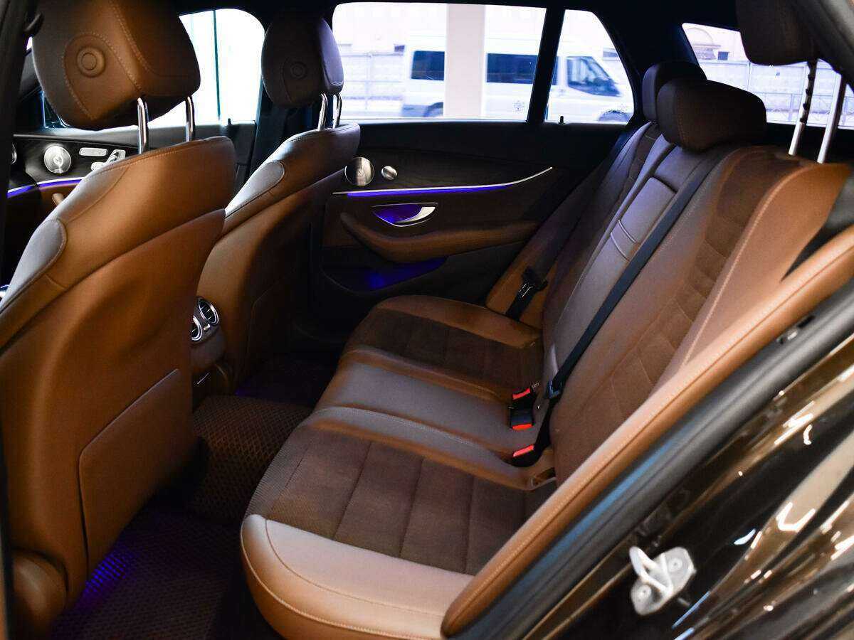 Mercedes-Benz E-Класс с пробегом — 2017 год. Фото: #6