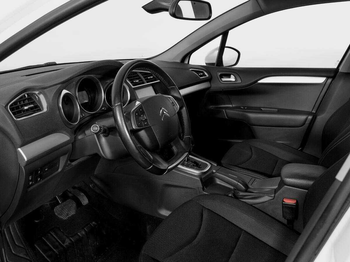 Citroen C4 с пробегом — 2016 год. Фото: #14