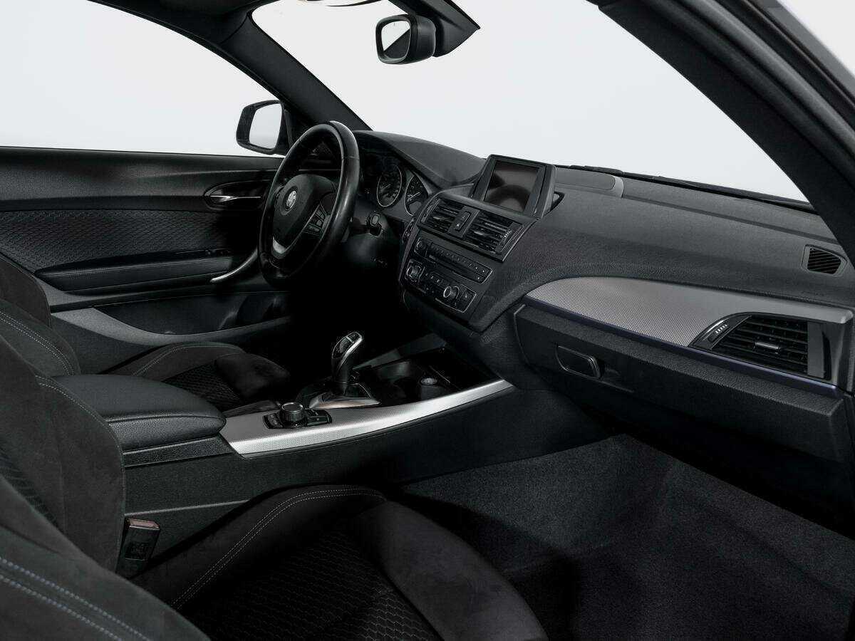 BMW 1 серии с пробегом — 2013 год. Фото: #8