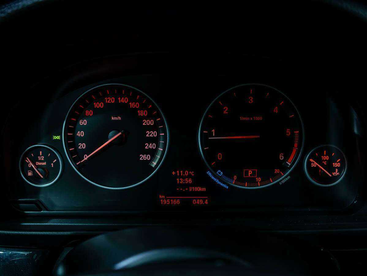 BMW 5 серии с пробегом — 2012 год. Фото: #16