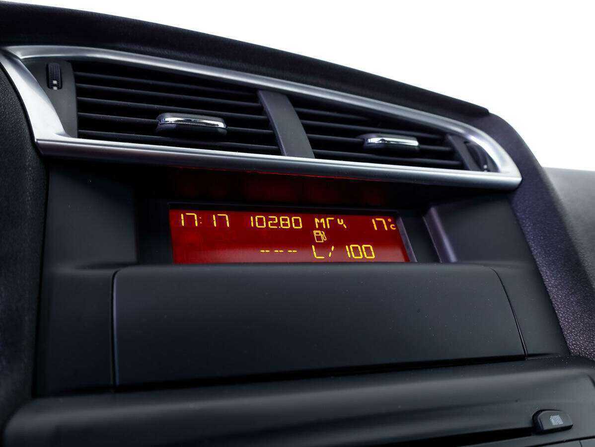 Citroen C4 с пробегом — 2013 год. Фото: #12