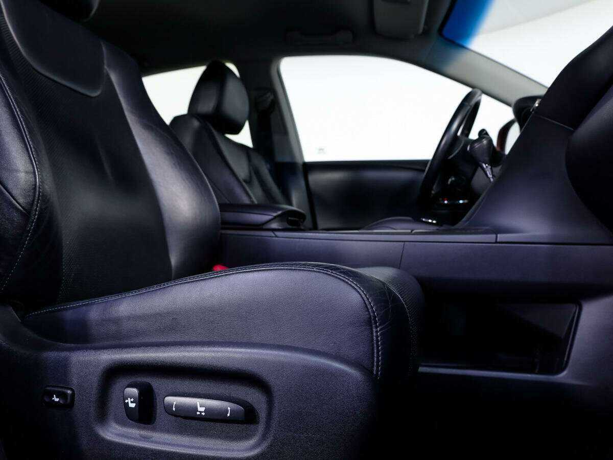 Lexus RX с пробегом — 2012 год. Фото: #12