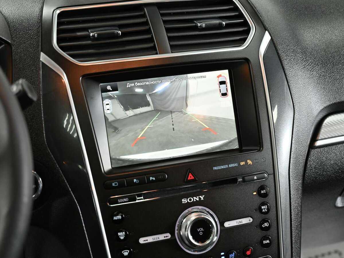 Ford Explorer с пробегом — 2015 год. Фото: #8