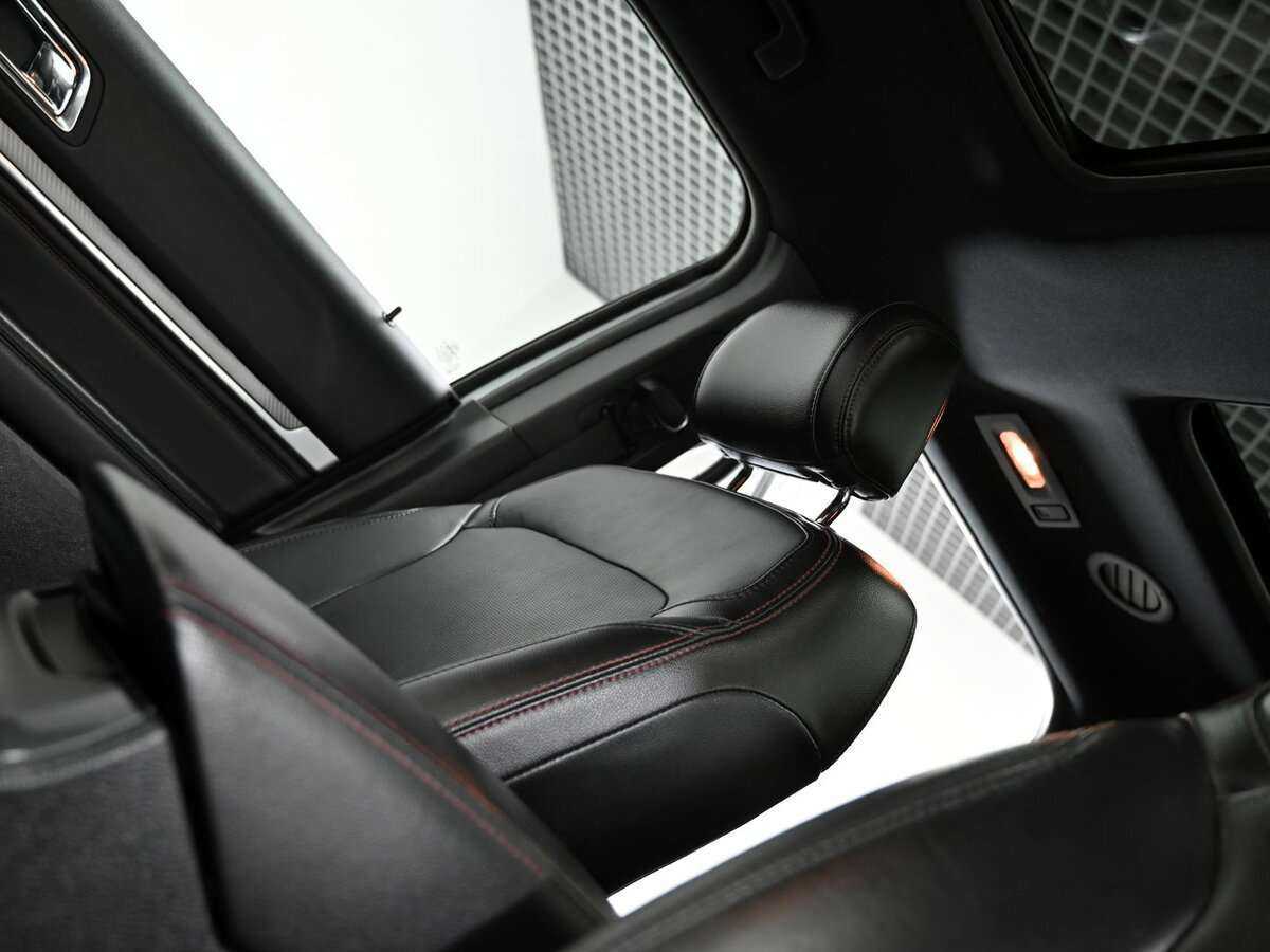 Ford Explorer с пробегом — 2015 год. Фото: #9