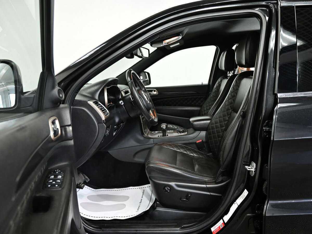 Jeep Grand Cherokee с пробегом — 2013 год. Фото: #6