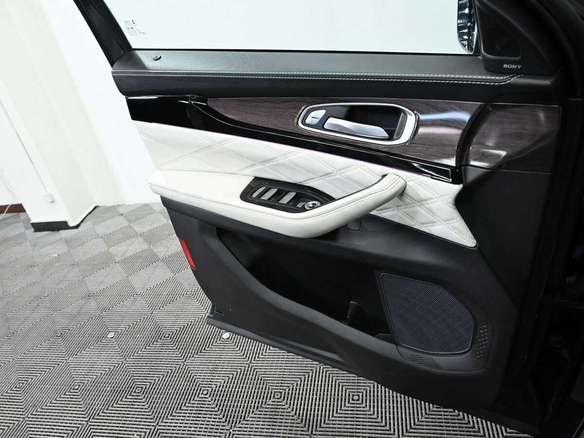 EXEED VX с пробегом — 2022 год. Фото: #18