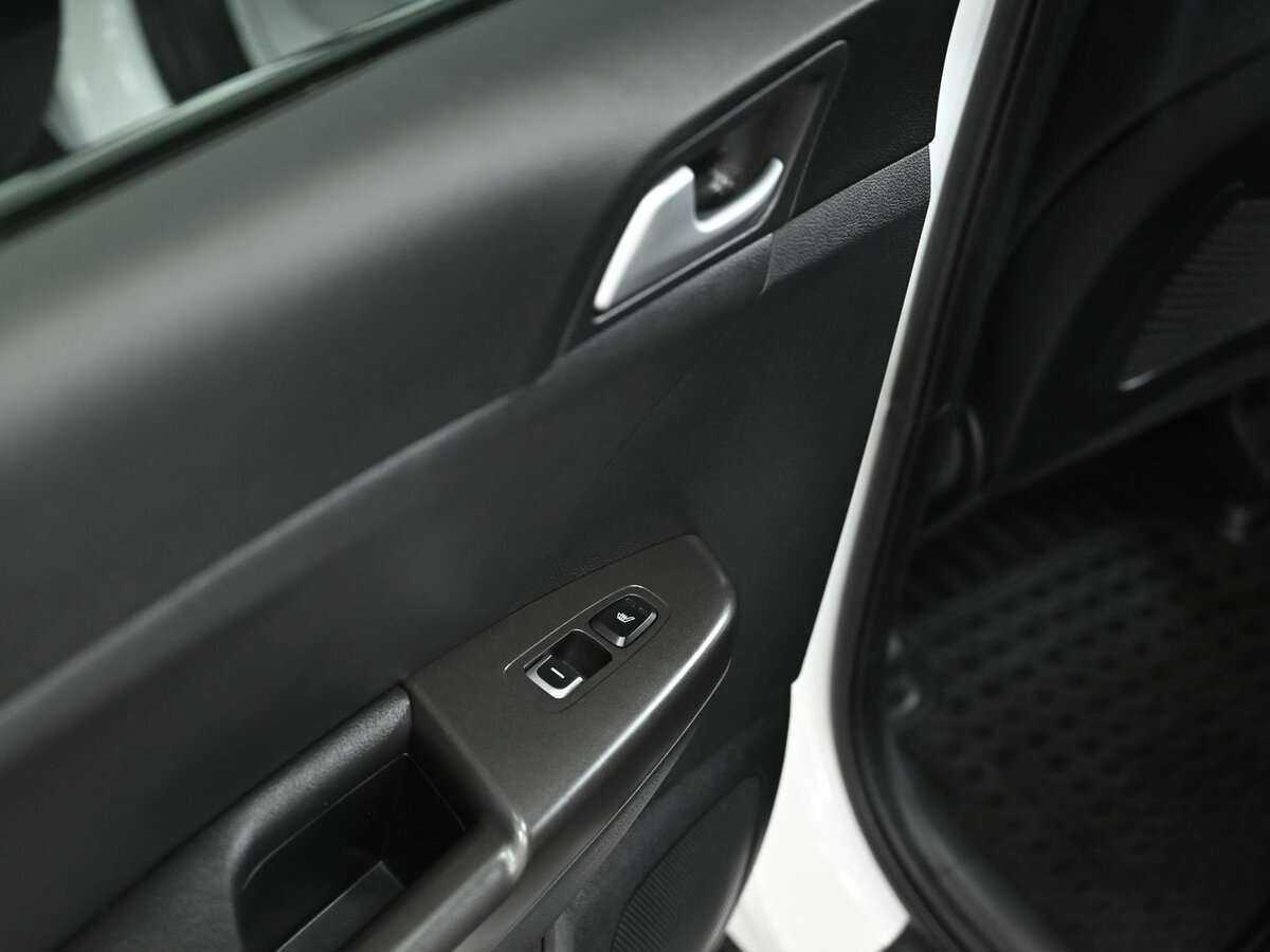 Kia Sportage с пробегом — 2017 год. Фото: #6