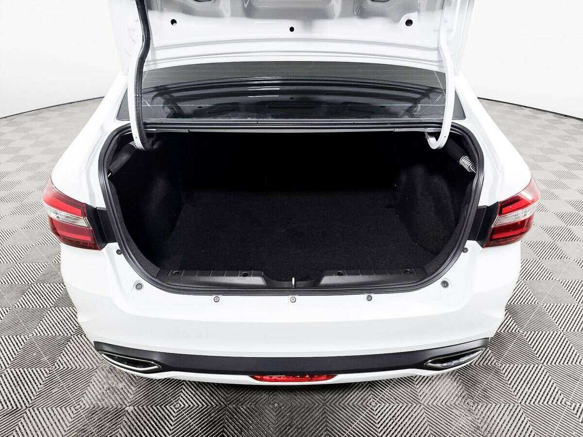 Lada (ВАЗ) Vesta с пробегом — 2023 год. Фото: #5