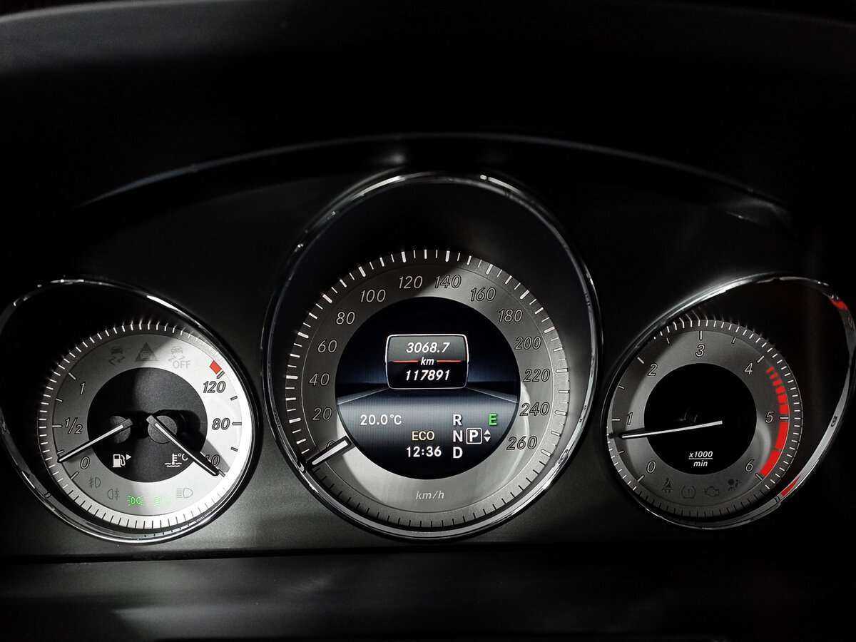 Mercedes-Benz GLK-Класс с пробегом — 2014 год. Фото: #9