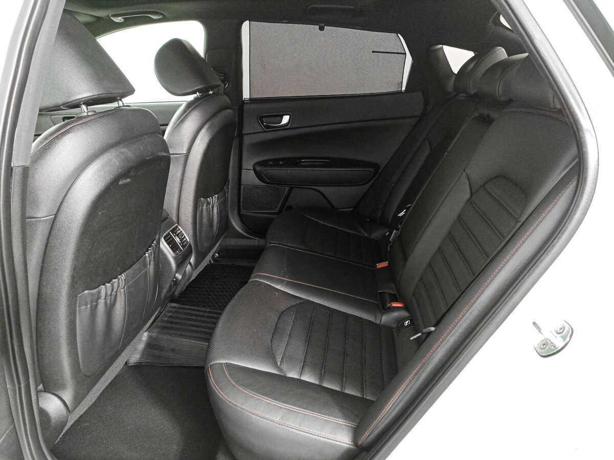 Kia Optima с пробегом — 2018 год. Фото: #11