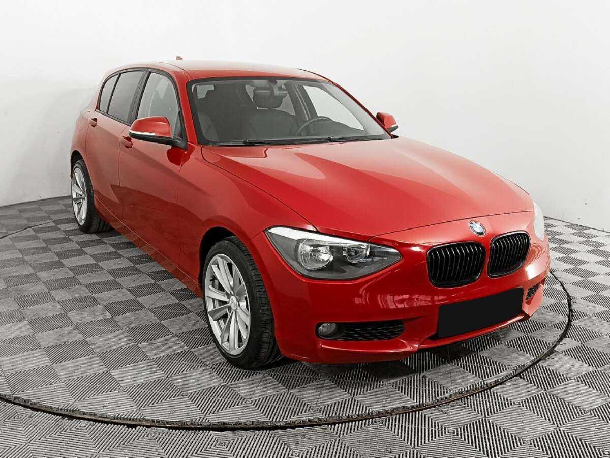 BMW 1 серии с пробегом — 2012 год. Фото: #2