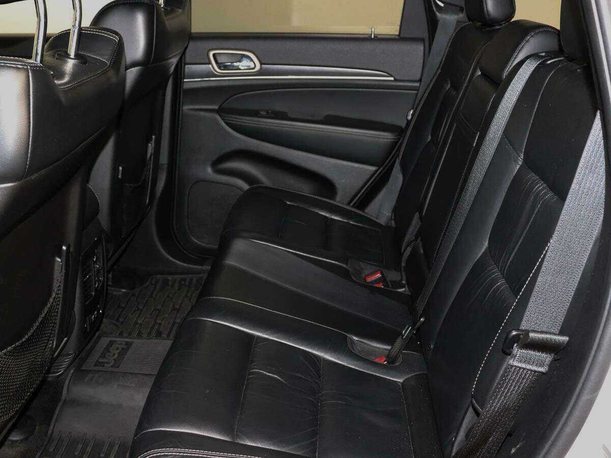 Jeep Grand Cherokee с пробегом — 2014 год. Фото: #8