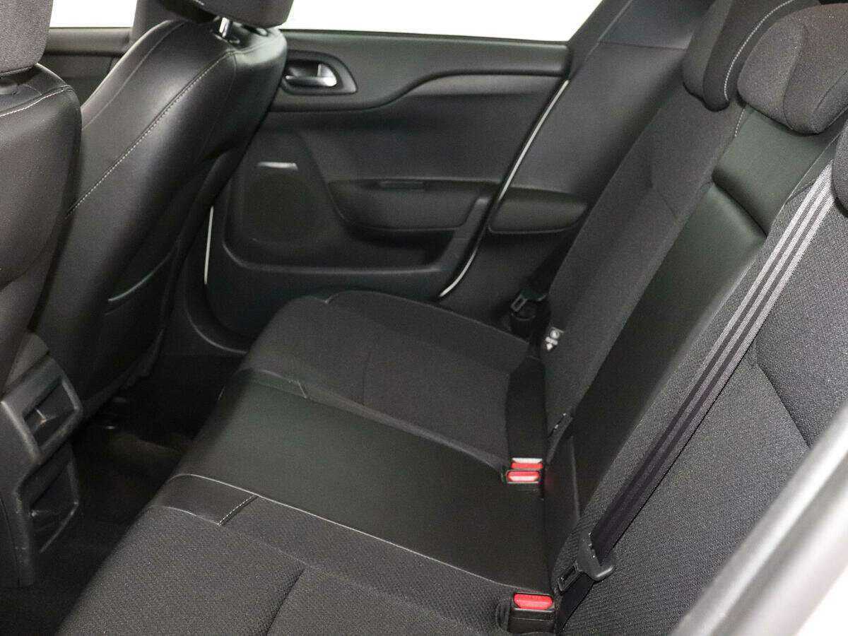 Citroen DS4 с пробегом — 2013 год. Фото: #8