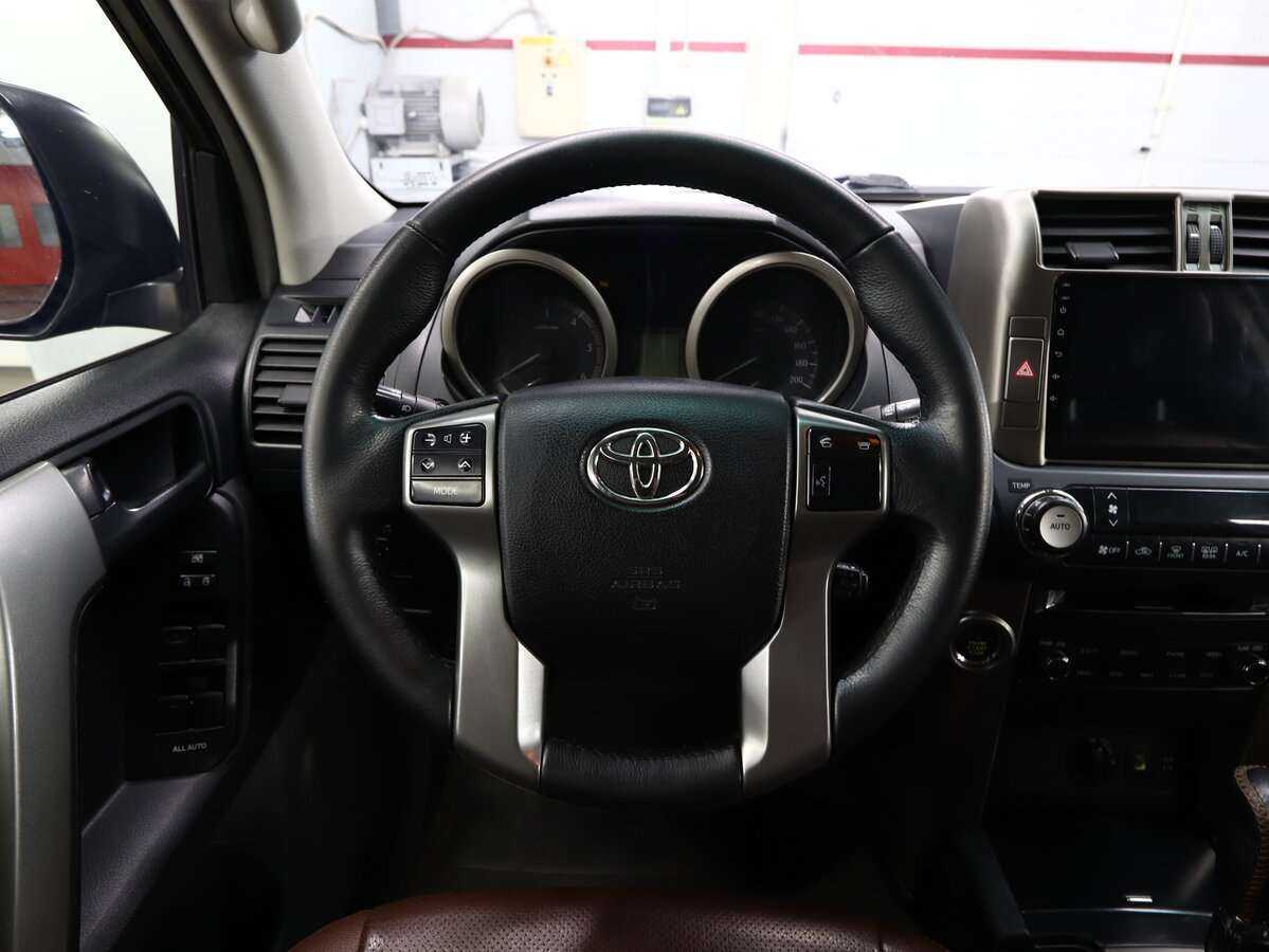 Toyota Land Cruiser Prado с пробегом — 2013 год. Фото: #14