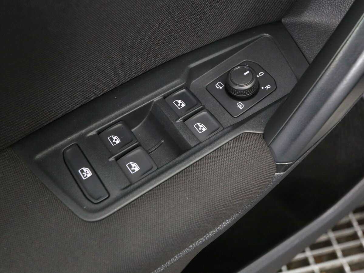 Volkswagen Tiguan с пробегом — 2018 год. Фото: #6