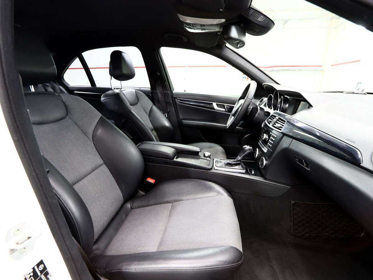 Mercedes-Benz C-Класс с пробегом — 2012 год. Фото: #12