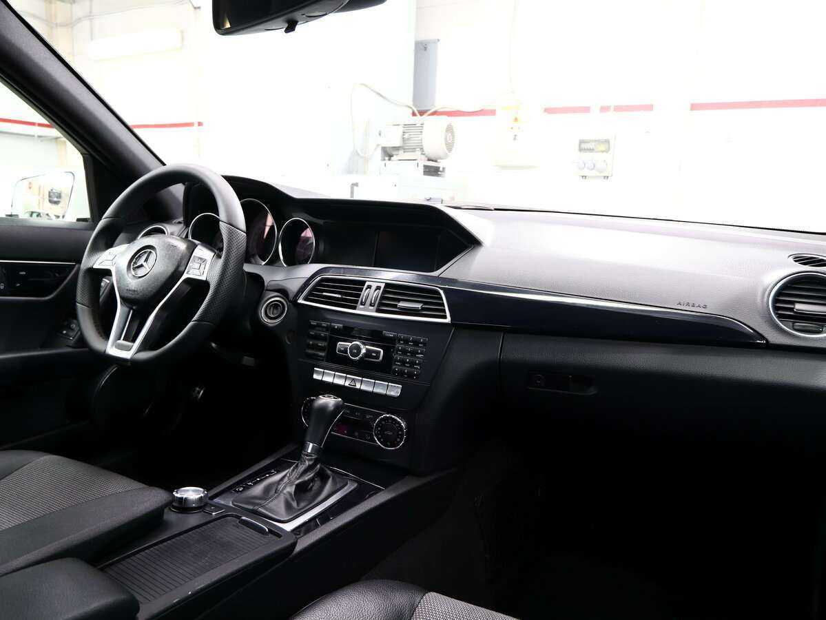 Mercedes-Benz C-Класс с пробегом — 2012 год. Фото: #15