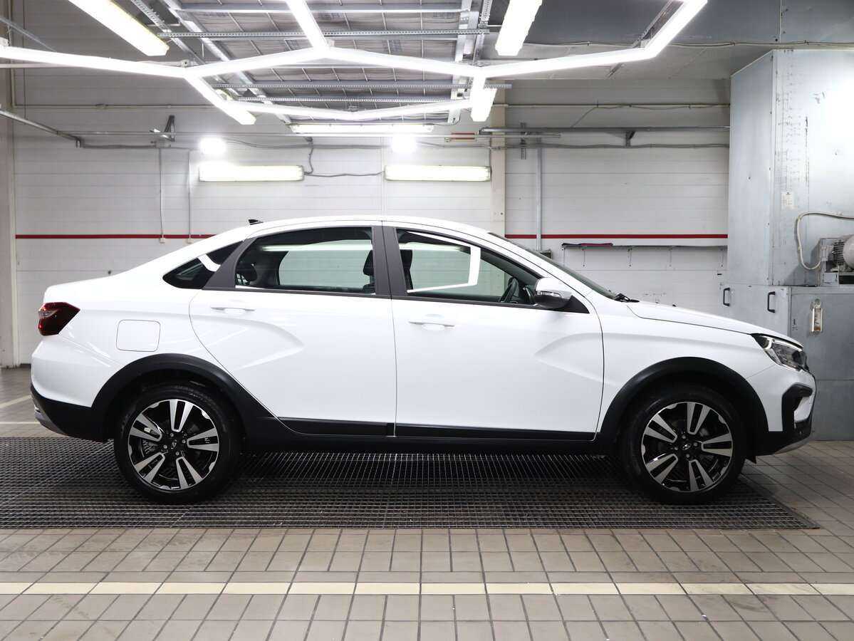 Lada (ВАЗ) Vesta с пробегом — 2024 год. Фото: #11