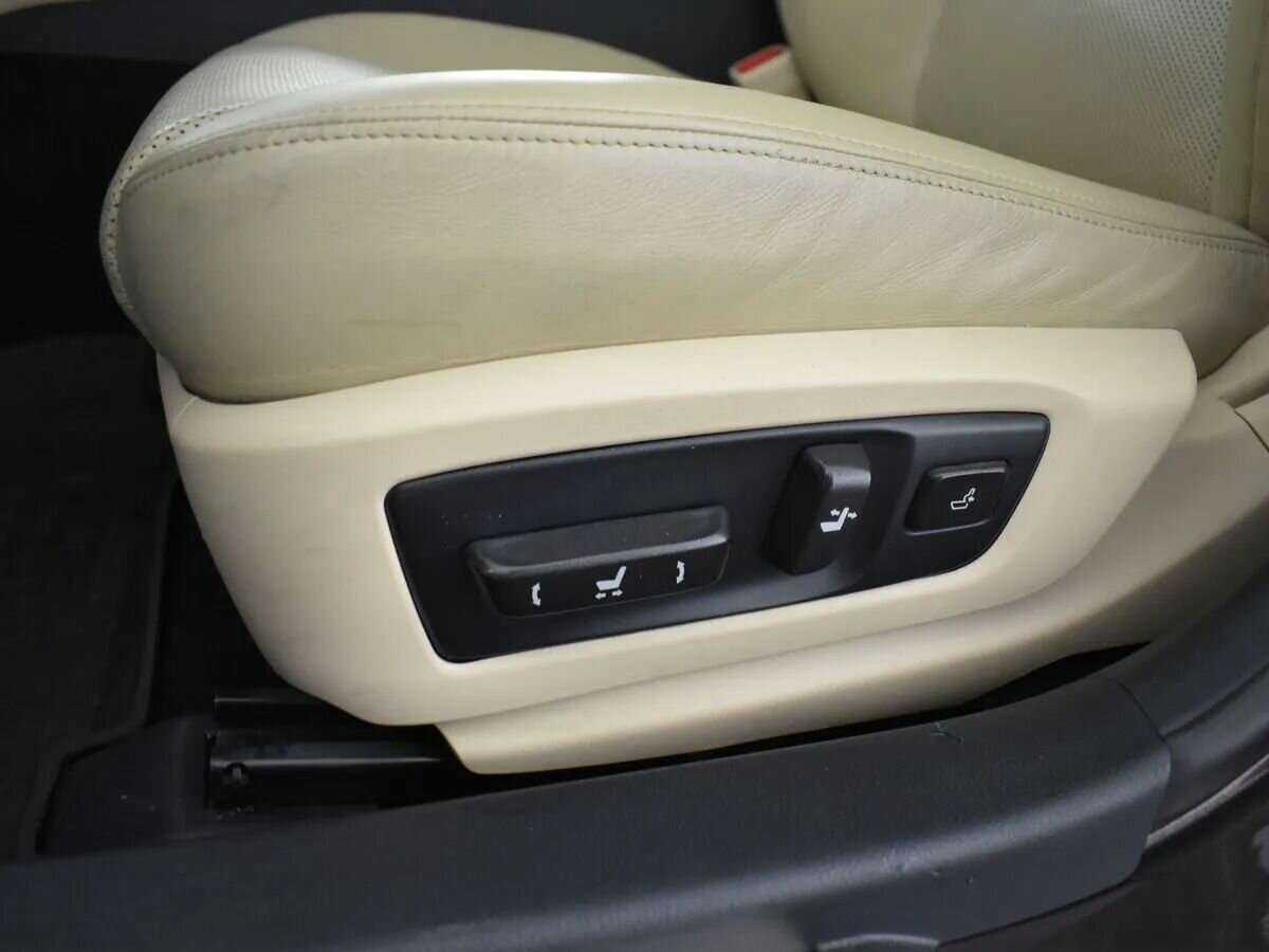 Lexus GS с пробегом — 2012 год. Фото: #28