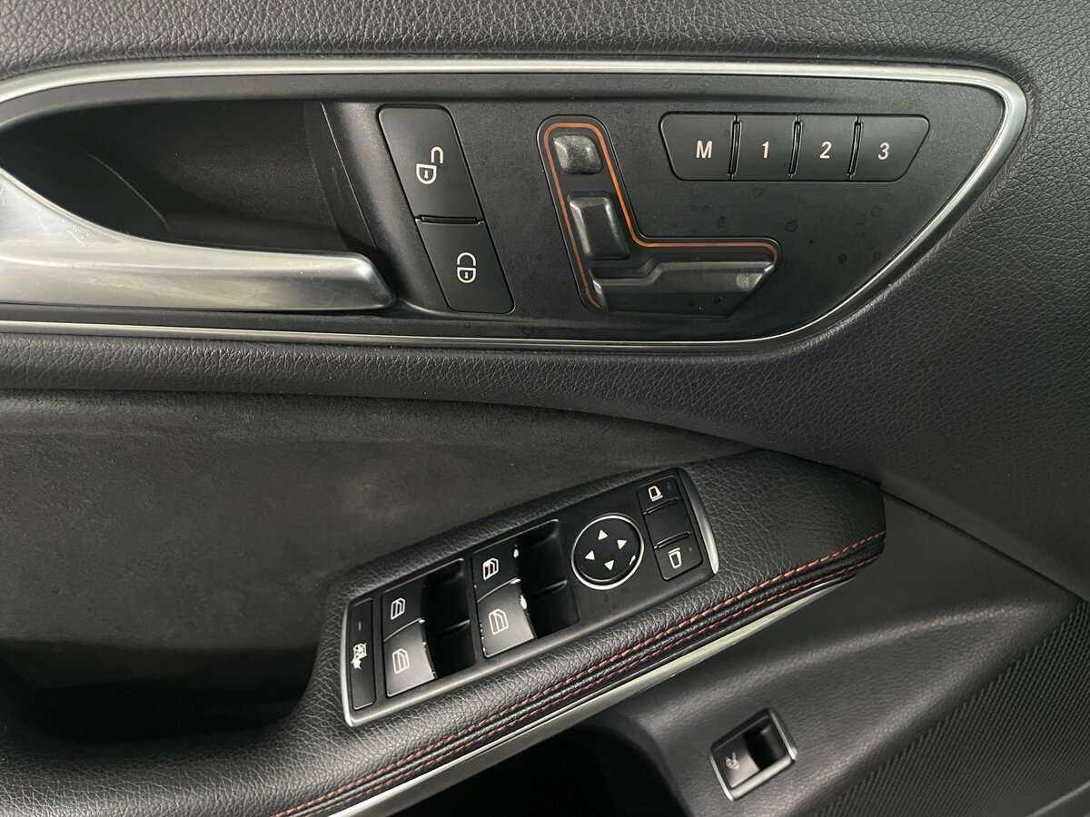 Mercedes-Benz CLA с пробегом — 2014 год. Фото: #23