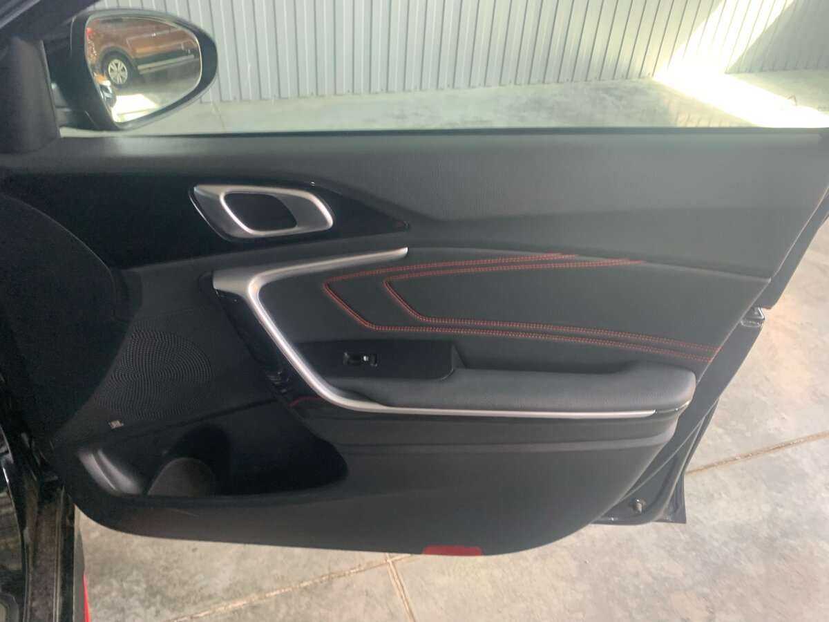 Kia Proceed с пробегом — 2020 год. Фото: #13