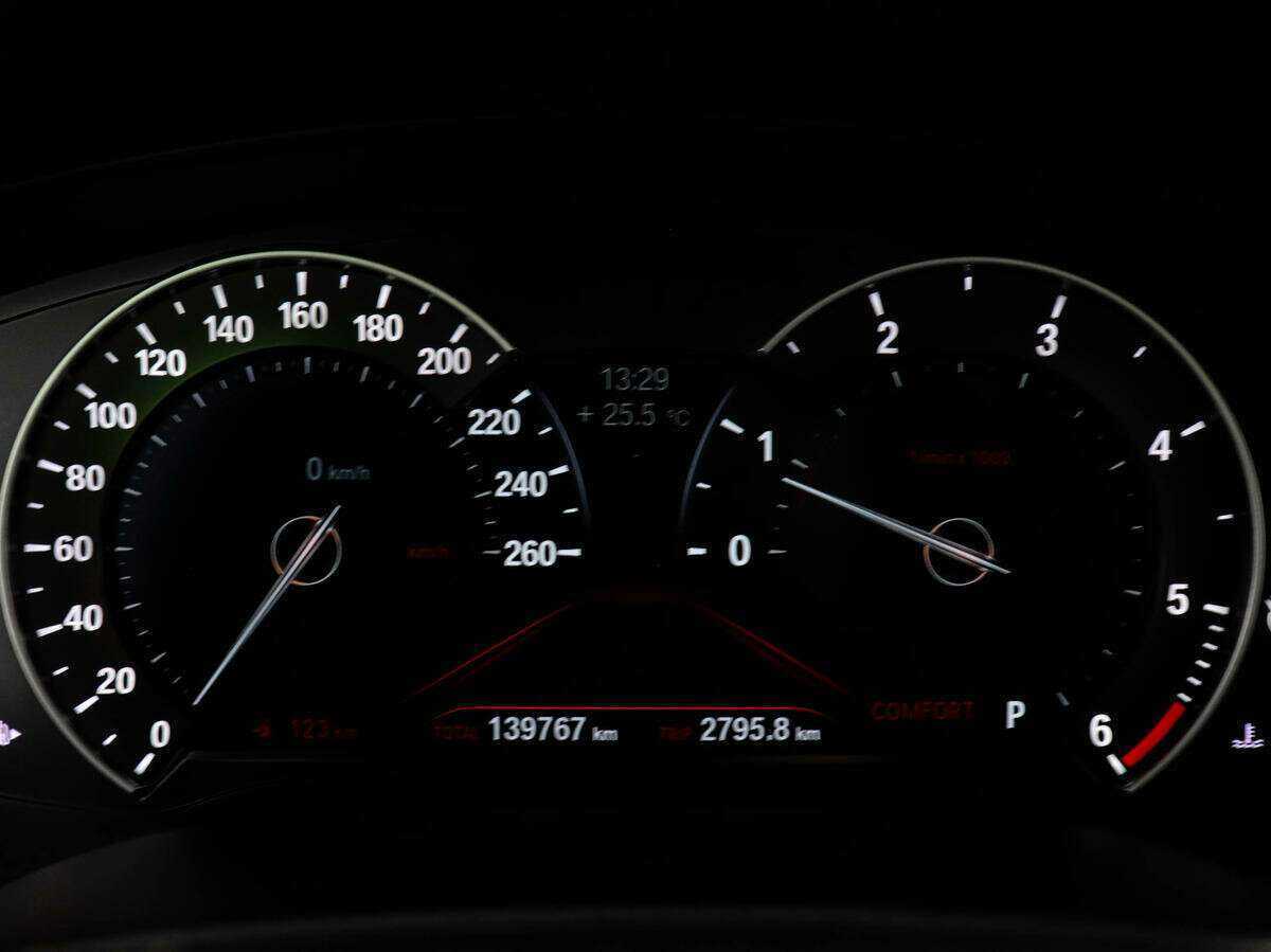 BMW 5 серии с пробегом — 2017 год. Фото: #12